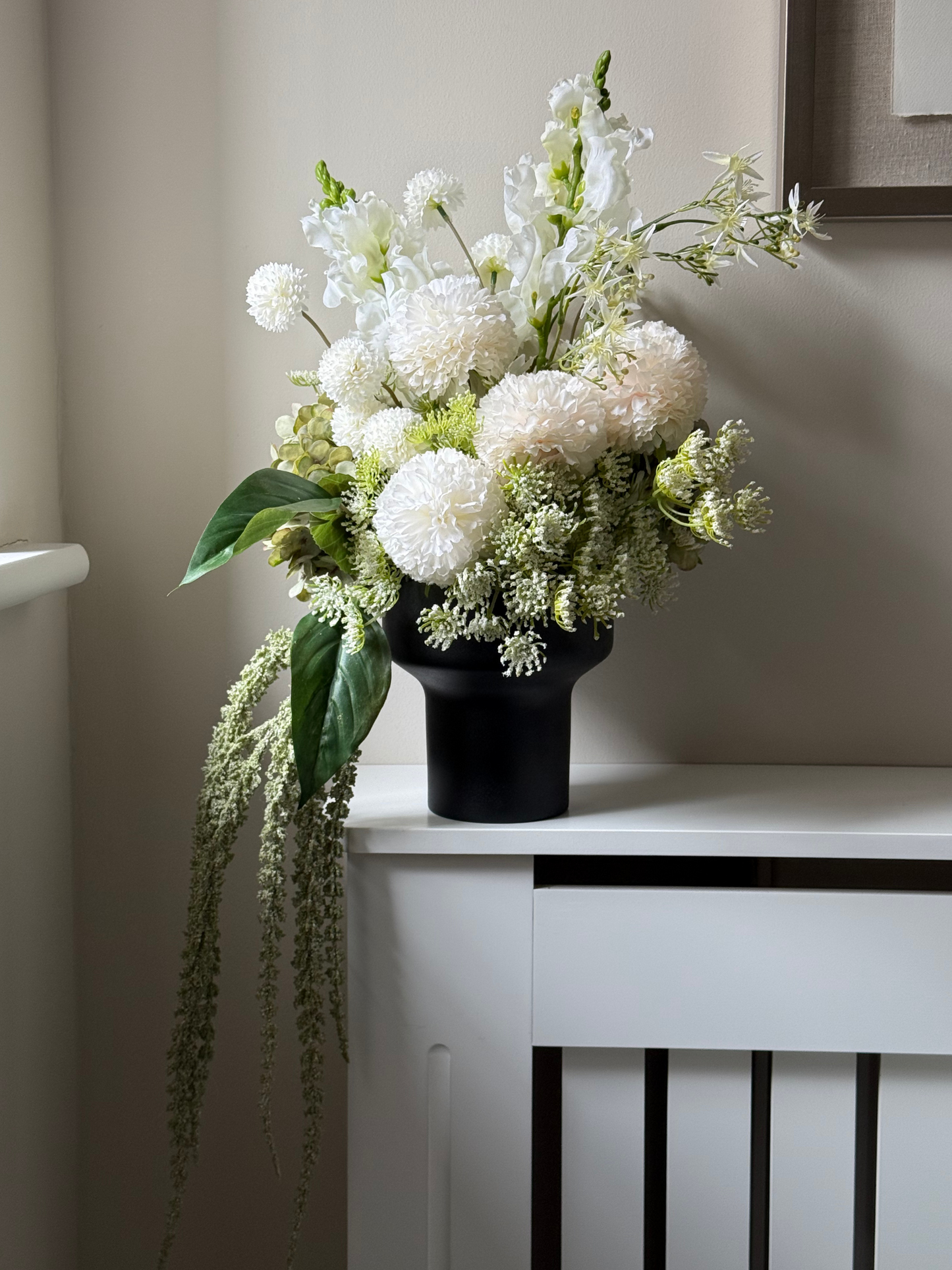 Patricia | Artificial Flower Arrangement including Ceramic Vase | White | Patricia