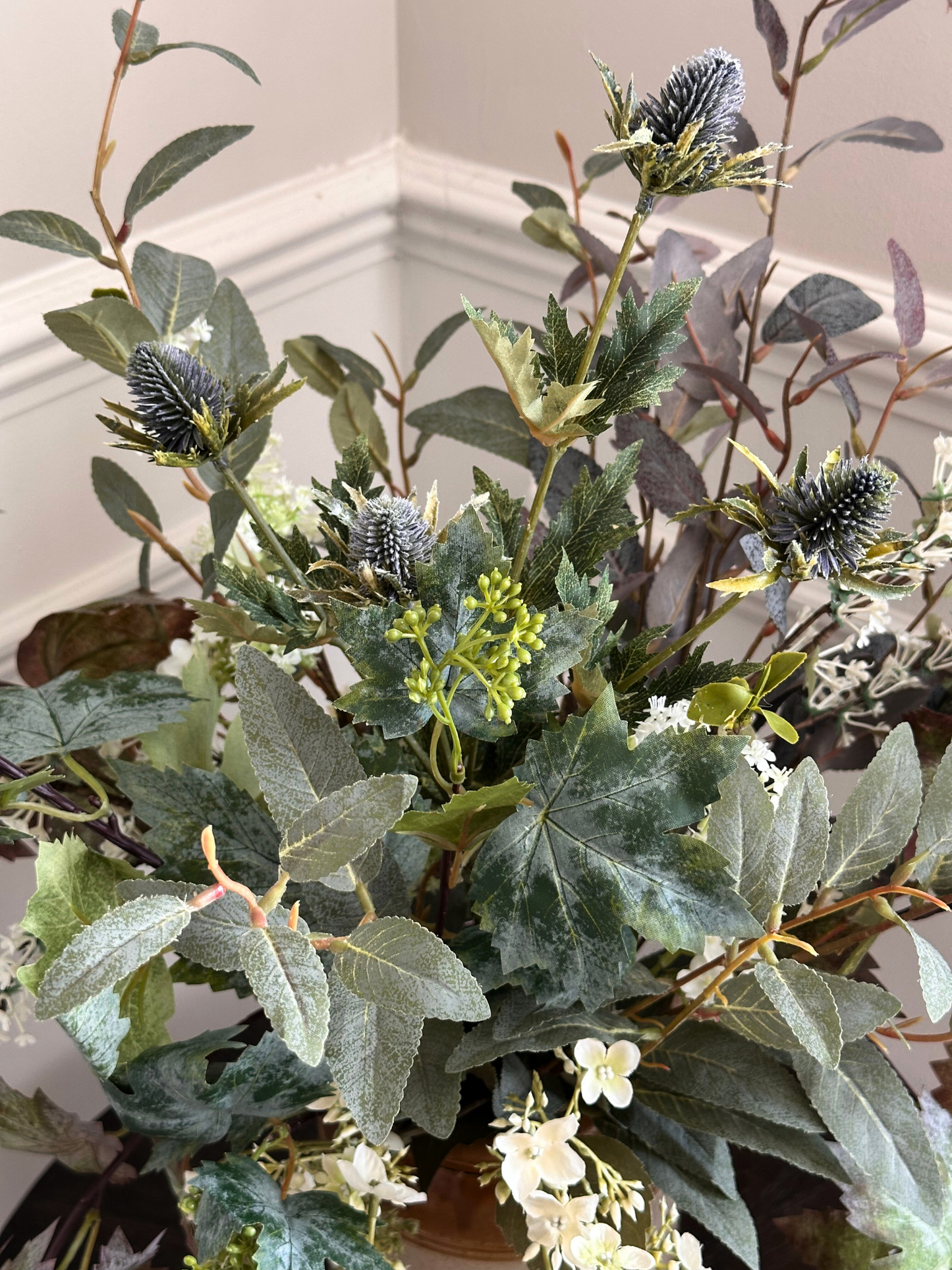 Leanne | Arrangement including Vintage Vase | Large | Autumn | Green, White