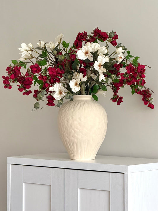 Why Bigger Isn't Always Better – But Scale Matters in Floral Design