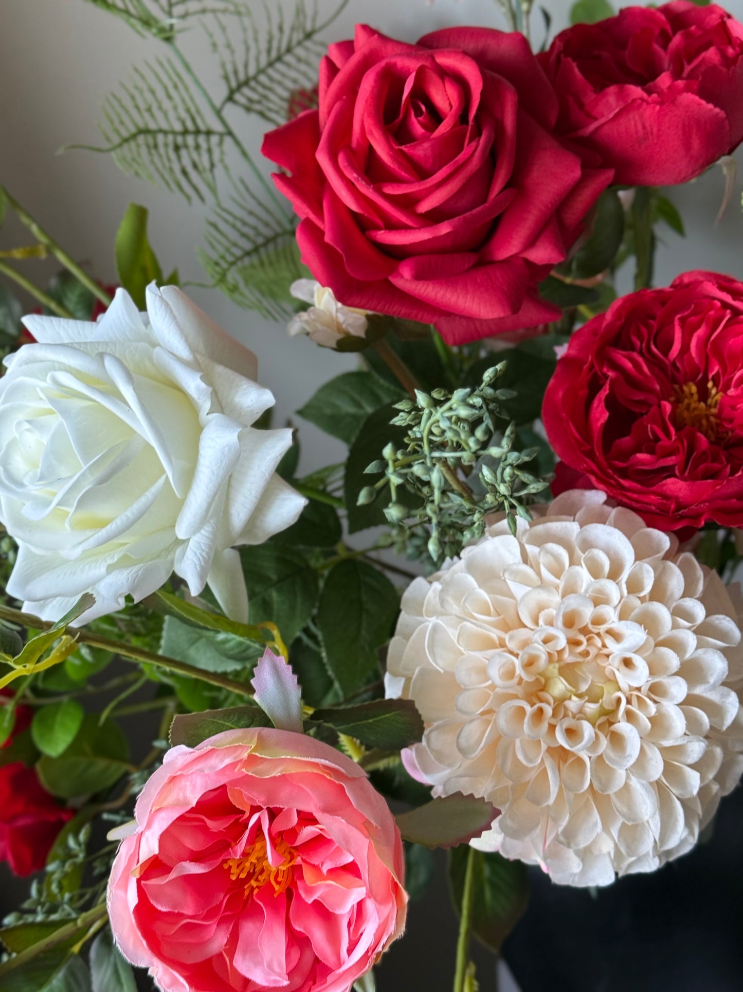 Helen | Large Artificial Bouquet | Red, Peach, Cream