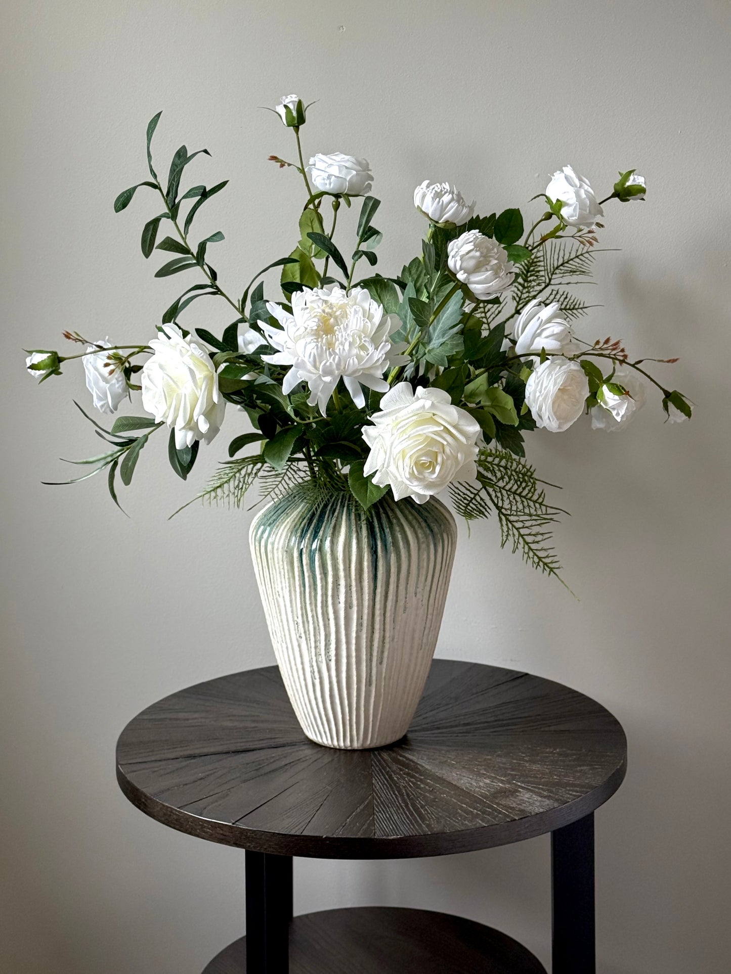 Lara | Medium Artificial Bouquet | White