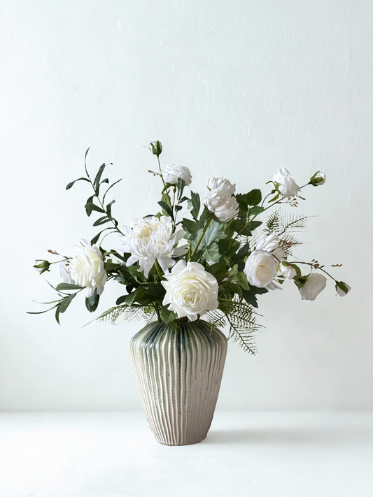 Lara | Medium Artificial Bouquet | White