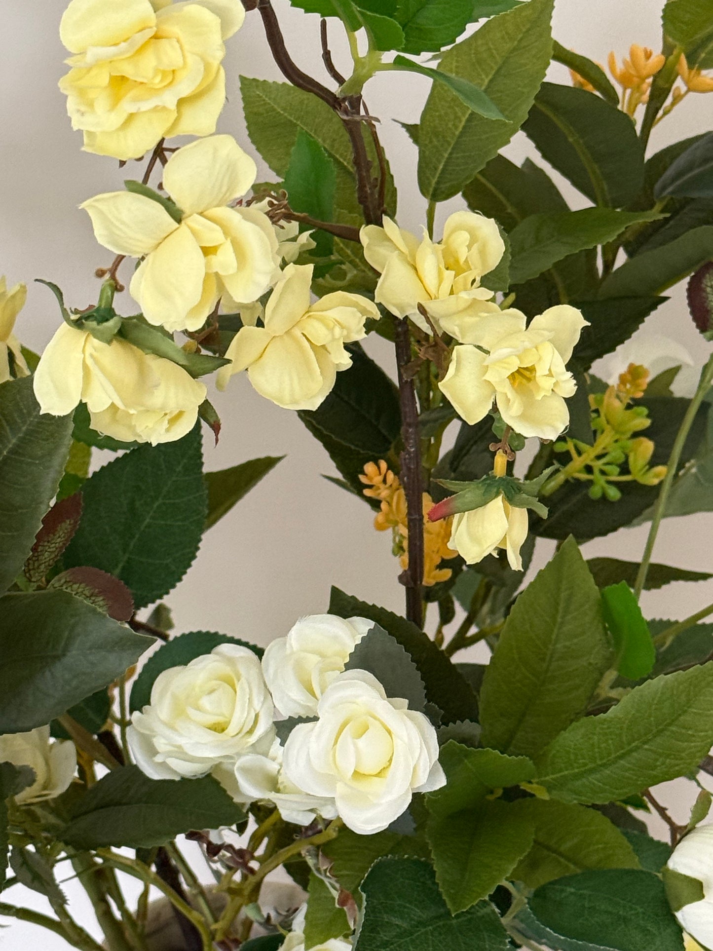 Butter-yellow-artificial-flowers-best-bloom